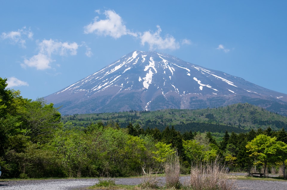 頂上を “目指さない” 富士山ツアーのススメ